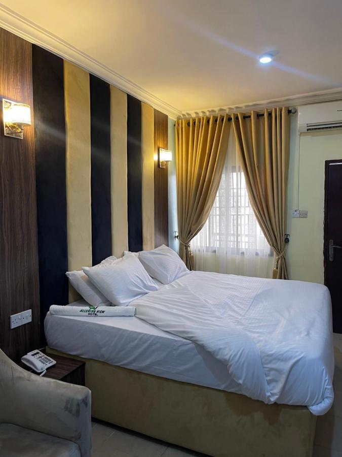 Alluring View Hotel - Allen Avenue ลากอส ภายนอก รูปภาพ